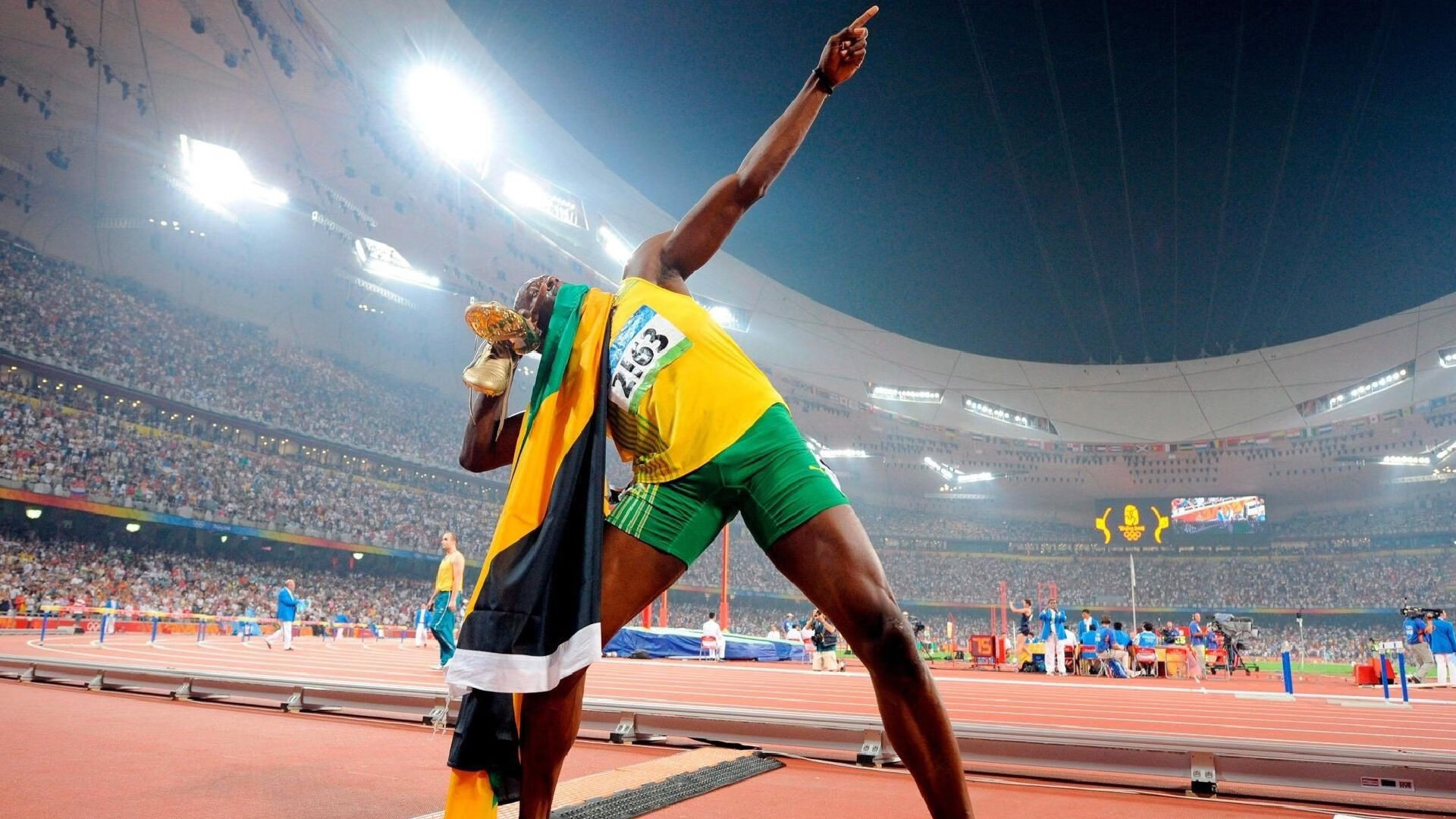 “武术精英汇聚高新体育中心，冠军之争即将上演”